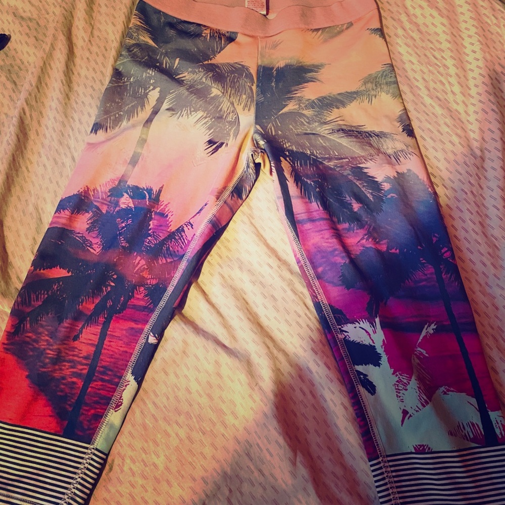 Cropped biker shorts